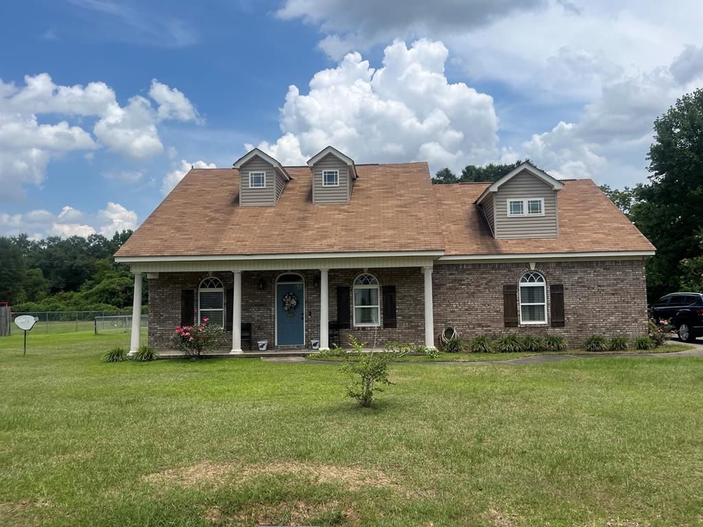 107 Rosewood Dr., Dothan, AL 36301