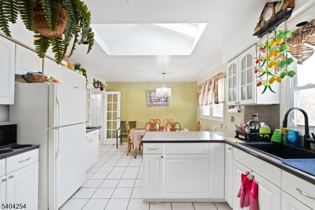 220 Montrose Ave, South Plainfield Boro, NJ 07080