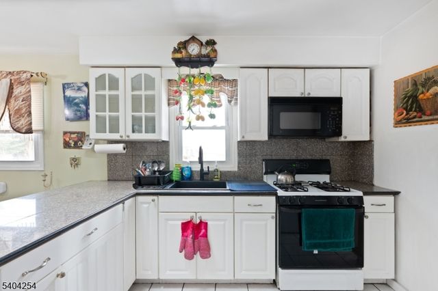 220 Montrose Ave, South Plainfield Boro, NJ 07080