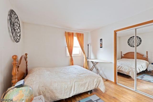 220 Montrose Ave, South Plainfield Boro, NJ 07080