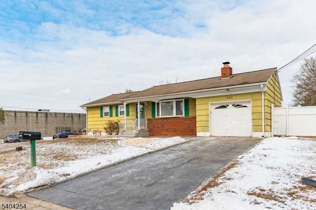 220 Montrose Ave, South Plainfield Boro, NJ 07080