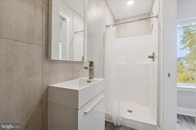 3817 WALLACE ST, Philadelphia, PA 19104