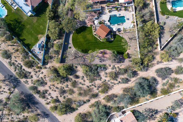 8119 E PARKVIEW Lane, Scottsdale, AZ 85255