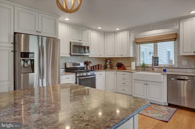 70 CENTRAL VIEW RD, Dillsburg, PA 17019