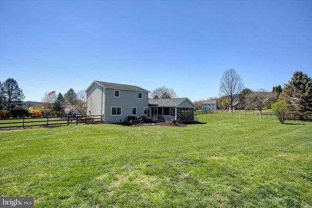 70 CENTRAL VIEW RD, Dillsburg, PA 17019