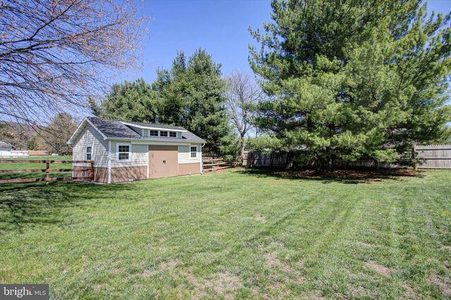 70 CENTRAL VIEW RD, Dillsburg, PA 17019