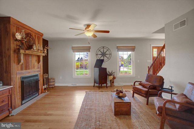 70 CENTRAL VIEW RD, Dillsburg, PA 17019