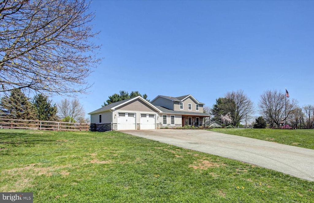 70 CENTRAL VIEW RD, Dillsburg, PA 17019