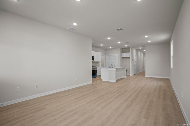 5627 Franklin Hills, Von Ormy, TX 78073