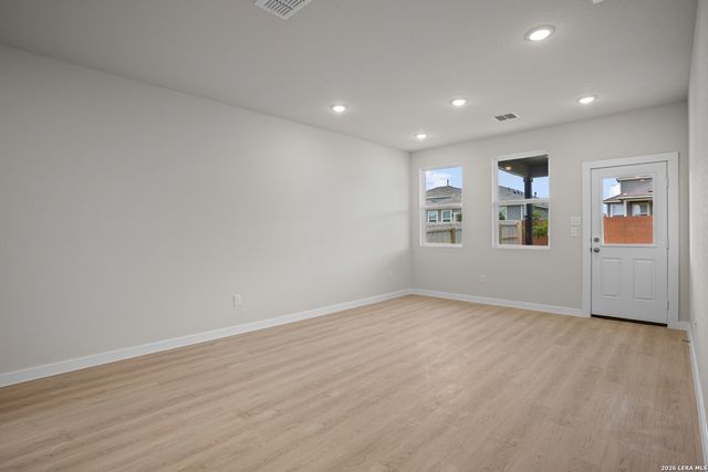 5627 Franklin Hills, Von Ormy, TX 78073
