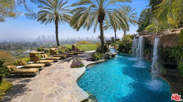 10066 Cielo Drive, Beverly Hills, CA 90210