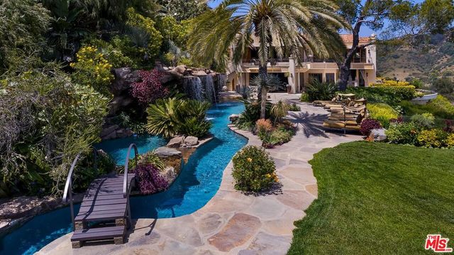 10066 Cielo Drive, Beverly Hills, CA 90210