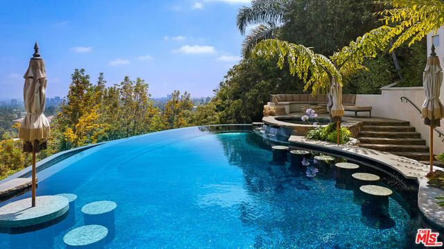 10066 Cielo Drive, Beverly Hills, CA 90210
