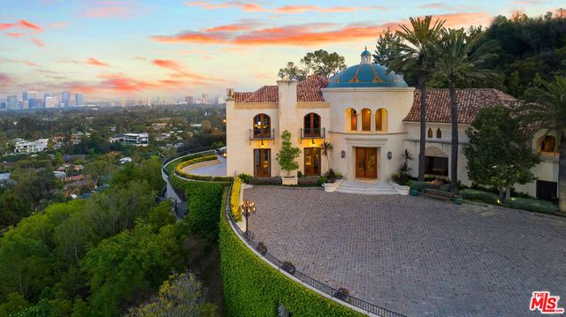 10066 Cielo Drive, Beverly Hills, CA 90210