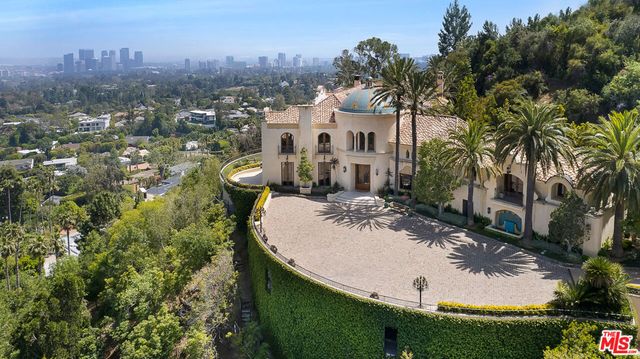 10066 Cielo Drive, Beverly Hills, CA 90210