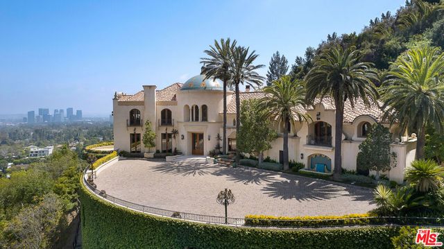10066 Cielo Drive, Beverly Hills, CA 90210