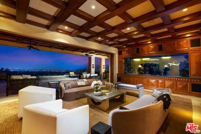 10066 Cielo Drive, Beverly Hills, CA 90210