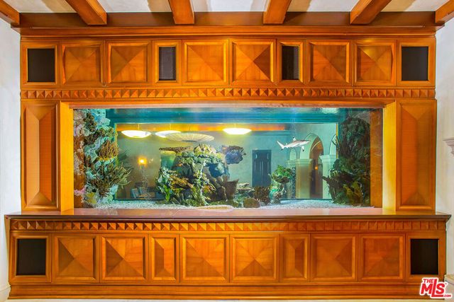 10066 Cielo Drive, Beverly Hills, CA 90210