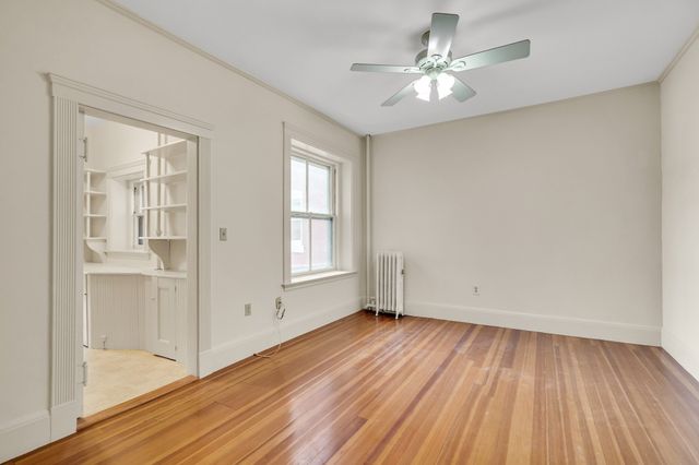 457 Washington 2, Newton, MA 02458