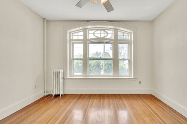 457 Washington 2, Newton, MA 02458