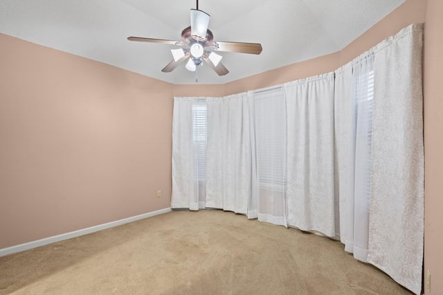 55 COTTON TRAIL DR, Rossville, TN 38066