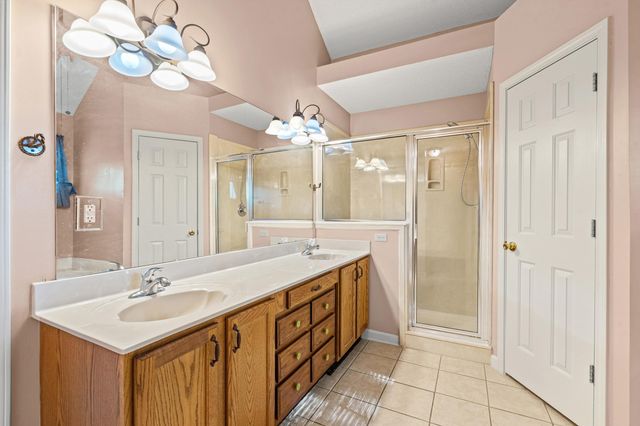 55 COTTON TRAIL DR, Rossville, TN 38066