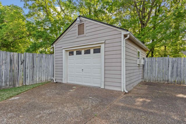 55 COTTON TRAIL DR, Rossville, TN 38066