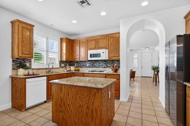 3014 Great Egret Way, Sacramento, CA 95834