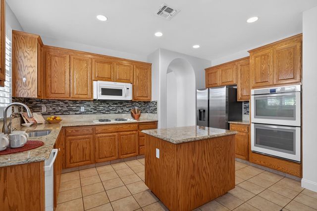 3014 Great Egret Way, Sacramento, CA 95834