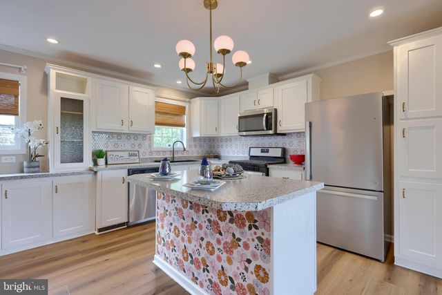 101 FAWN MEADOW CT, Lancaster, PA 17603