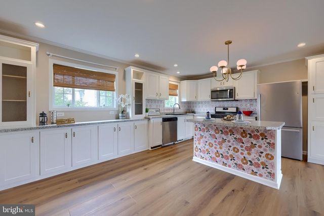 101 FAWN MEADOW CT, Lancaster, PA 17603
