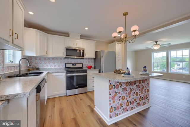 101 FAWN MEADOW CT, Lancaster, PA 17603
