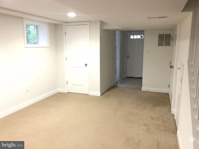 5035 SARGENT RD NE, Washington, DC 20017