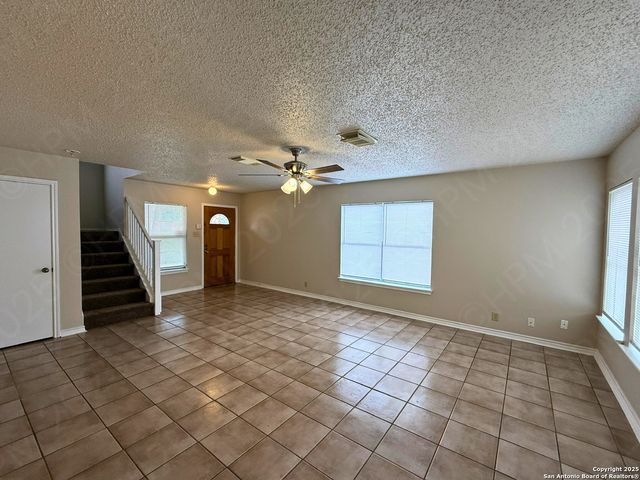 7655 HEATHRIDGE, San Antonio, TX 78250