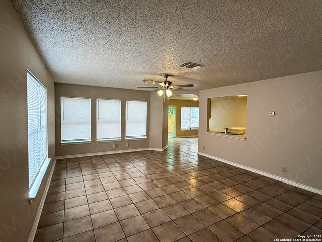 7655 HEATHRIDGE, San Antonio, TX 78250