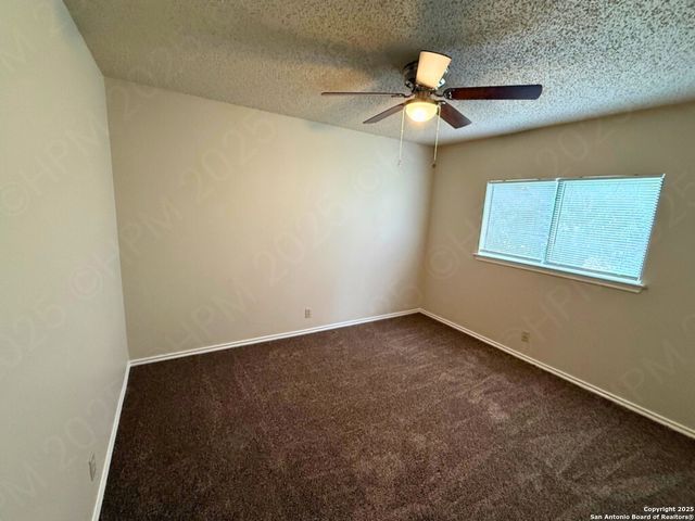 7655 HEATHRIDGE, San Antonio, TX 78250