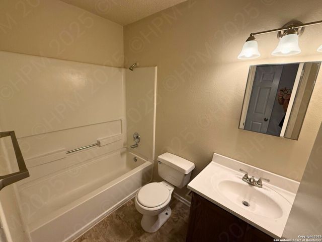 7655 HEATHRIDGE, San Antonio, TX 78250