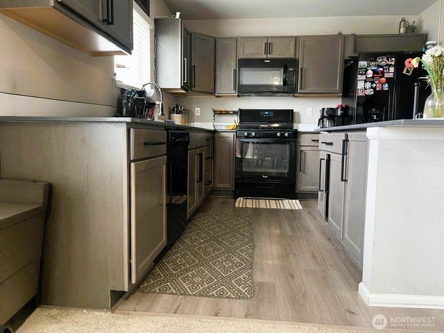 9140 Silverspot Drive SE, Tumwater, WA 98501