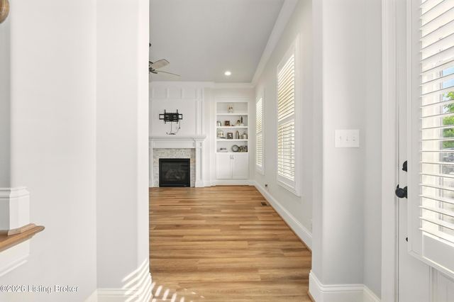 6218 Mistflower Cir, Prospect, KY 40059