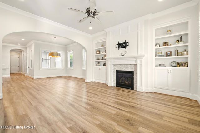 6218 Mistflower Cir, Prospect, KY 40059
