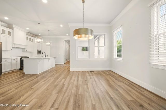 6218 Mistflower Cir, Prospect, KY 40059