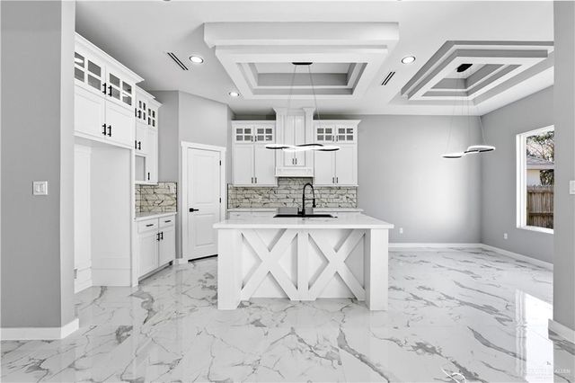 1327 13th Street, Alamo, TX 78516