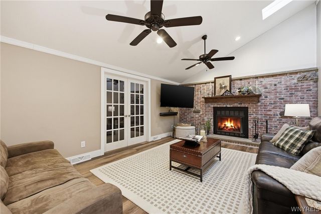 14 Centennial Court, West Seneca, NY 14224