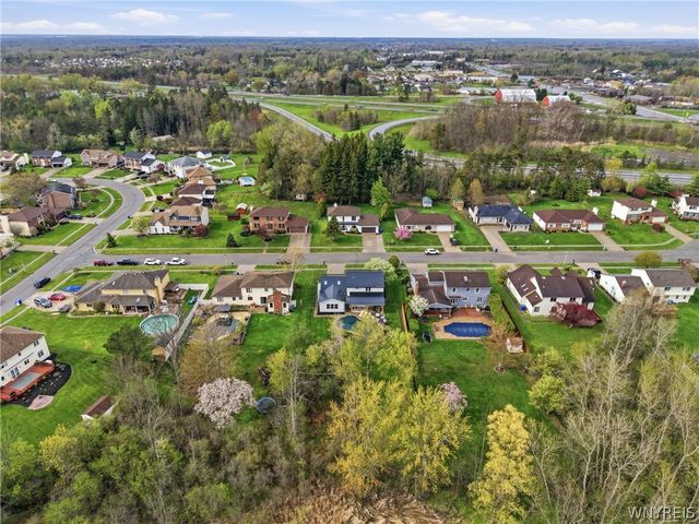 14 Centennial Court, West Seneca, NY 14224