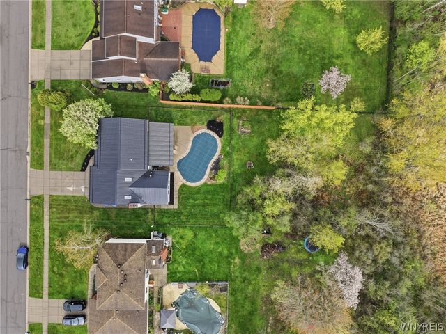 14 Centennial Court, West Seneca, NY 14224