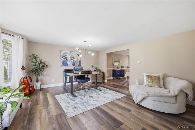 14 Centennial Court, West Seneca, NY 14224