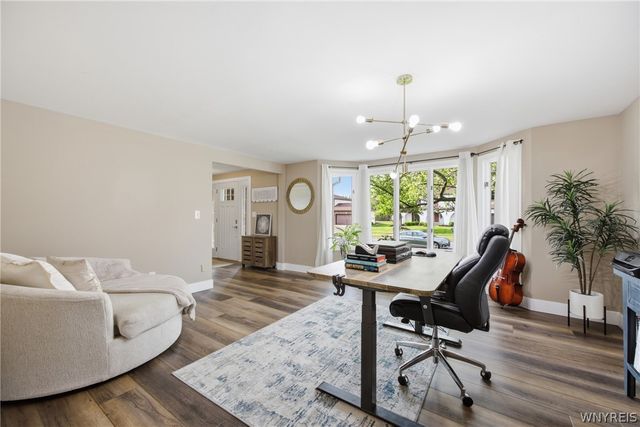 14 Centennial Court, West Seneca, NY 14224