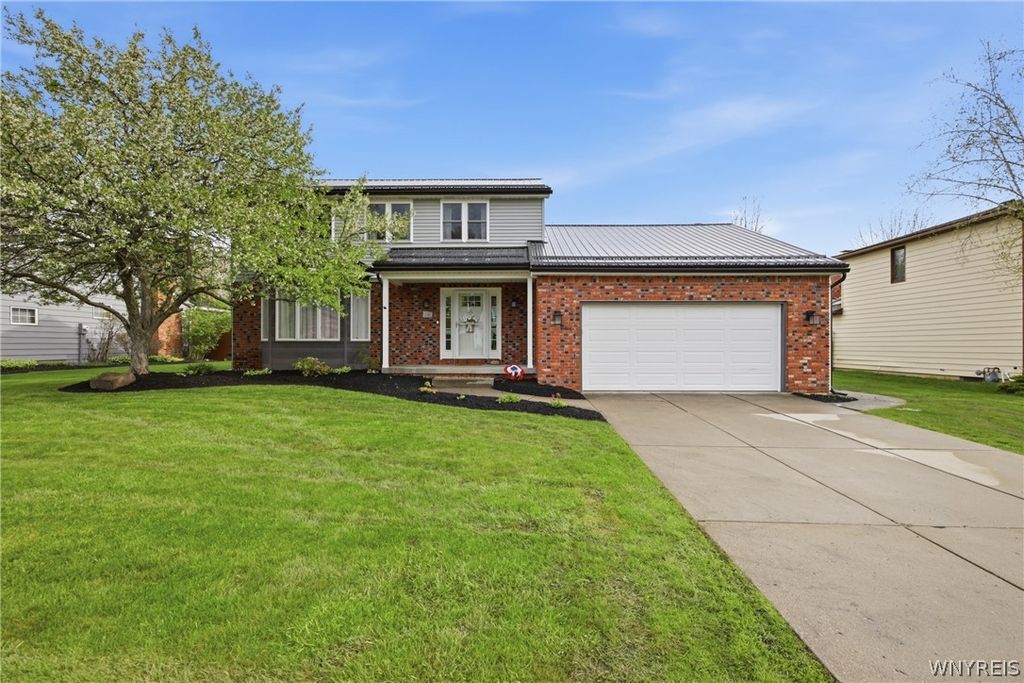 14 Centennial Court, West Seneca, NY 14224