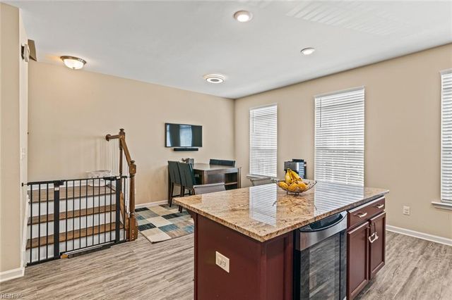 116 Daybeacon ST, Yorktown, VA 23692