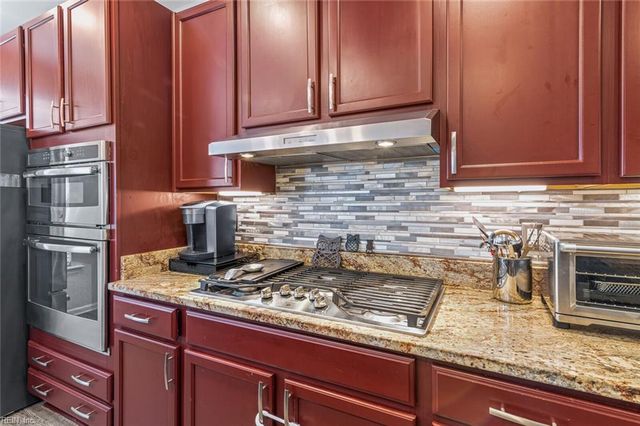 116 Daybeacon ST, Yorktown, VA 23692